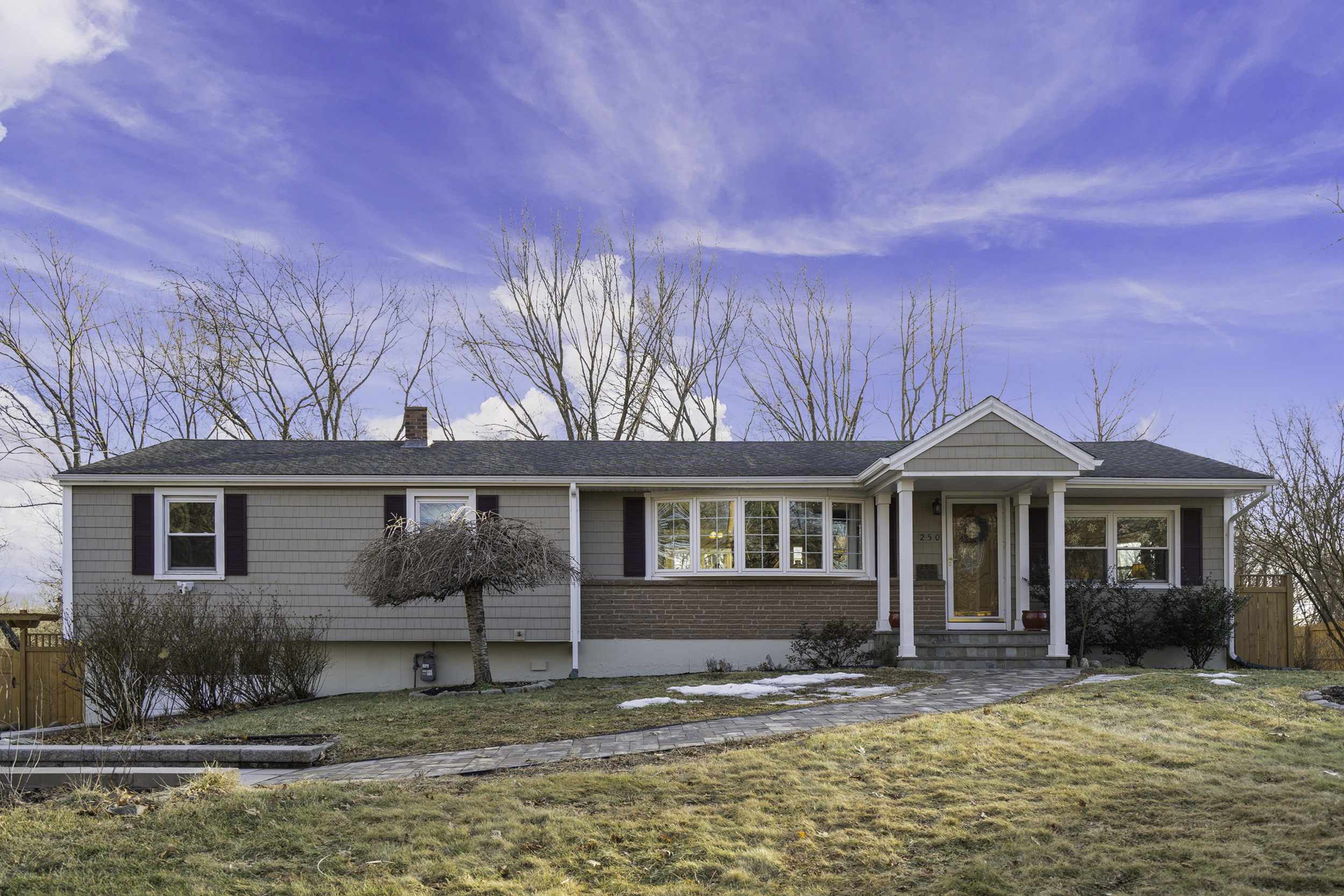 Exterior of 250 4 Rod Road
